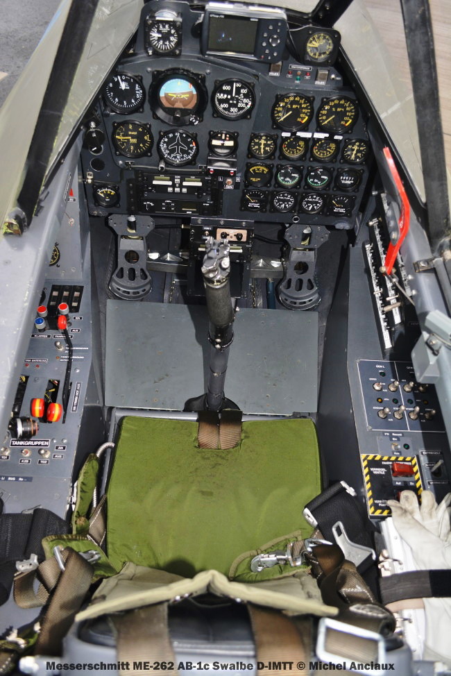 DSC 0670 Cockpit Of Messerschmitt ME 262 AB 1c Swalbe D IMTT Michel DSC 0670 Cockpit Of Messerschmitt ME 262 AB 1c Swalbe D IMTT Michel