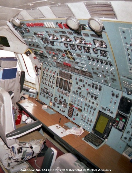 img464 Antonov An-124 CCCP-82014 Aeroflot © Michel Anciaux